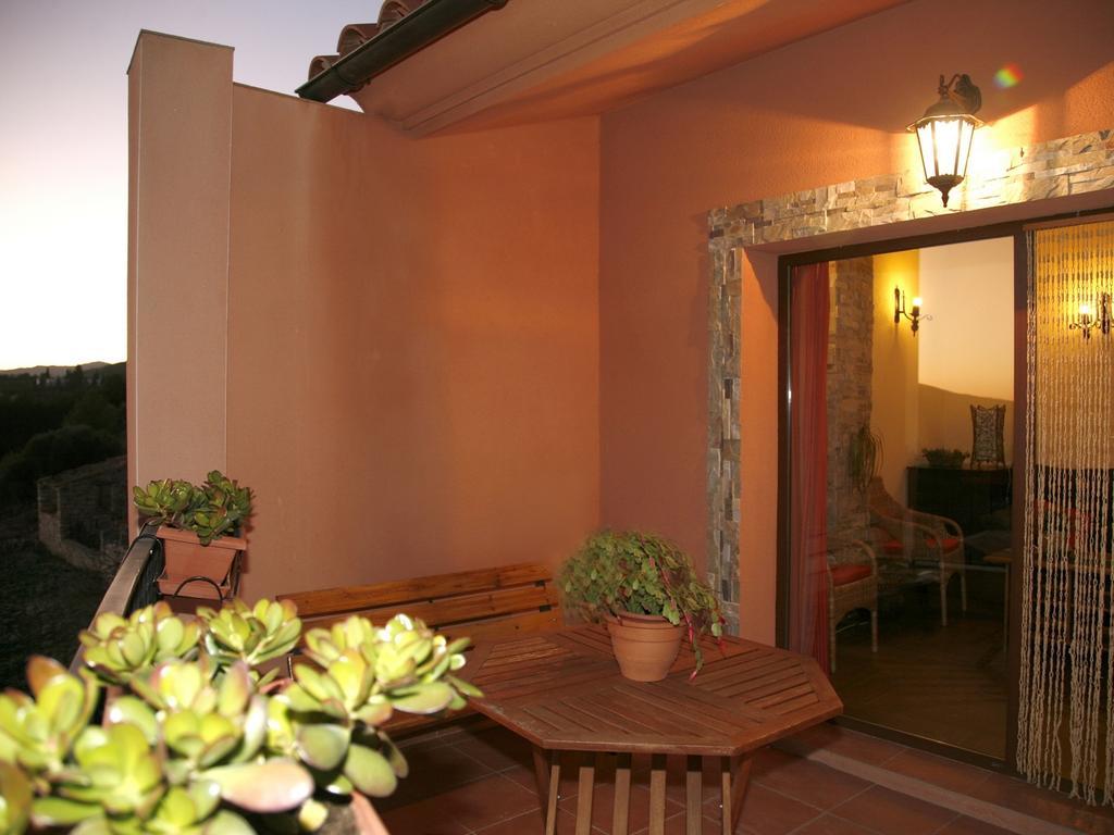 Casa Rural El Planet De Maella Casa Rural En Castellon Casa Rural Con Jacuzzi Casa Rural En Xert Casa Rural Cerca De Morella Chert Szoba fotó